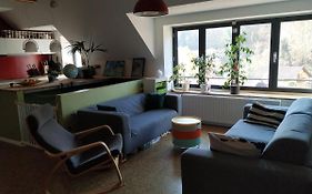 Two Flowers Apartments